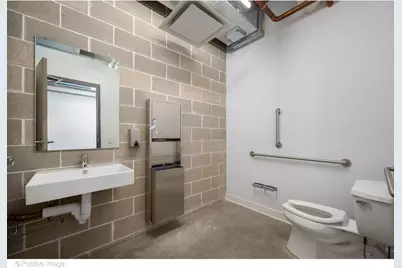 1704 N Damen Avenue, Chicago, IL 60647 - Photo 17