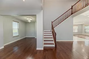 907 Wildflower Dr, Shorewood, IL 60404 - Photo 5