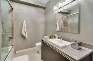 225 N Columbus Dr, Chicago, IL 60601 - Photo 33