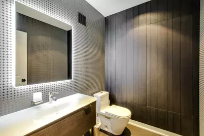 225 N Columbus Drive #5510, Chicago, IL 60601 - Photo 35
