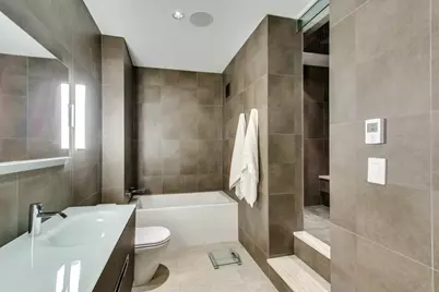 225 N Columbus Drive #5510, Chicago, IL 60601 - Photo 29