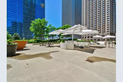 225 N Columbus Drive #5510, Chicago, IL 60601 - Photo 39