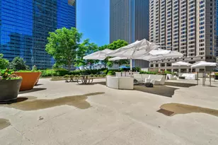 225 N Columbus Dr, Chicago, IL 60601 - Photo 39