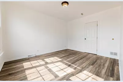 12758 Wood Street, Blue Island, IL 60406 - Photo 3