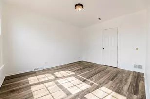12758 Wood St, Blue Island, IL 60406 - Photo 3