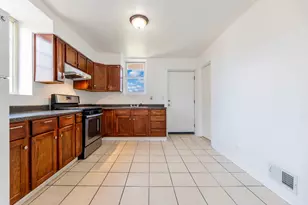 12758 Wood St, Blue Island, IL 60406 - Photo 5