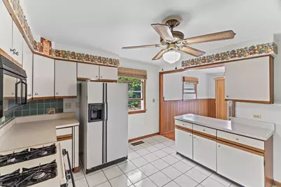 2205 Bluebird Lane, Rolling Meadows, IL 60008 - Photo 5