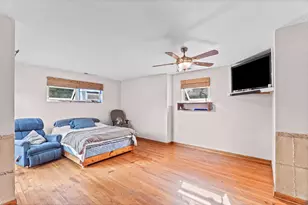 2205 Bluebird Ln, Rolling Meadows, IL 60008 - Photo 11