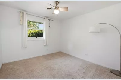 1624 W Weathersfield Way, Schaumburg, IL 60193 - Photo 25
