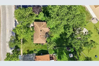 1624 W Weathersfield Way, Schaumburg, IL 60193 - Photo 7