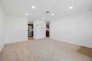 1624 W Weathersfield Way, Schaumburg, IL 60193 - Photo 19