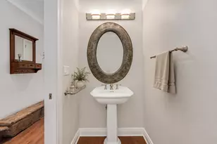 130 S Madison St, Hinsdale, IL 60521 - Photo 17