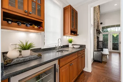 130 S Madison Street, Hinsdale, IL 60521 - Photo 11