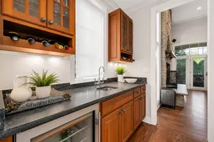 130 S Madison St, Hinsdale, IL 60521 - Photo 11