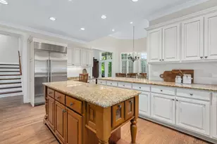 130 S Madison St, Hinsdale, IL 60521 - Photo 9