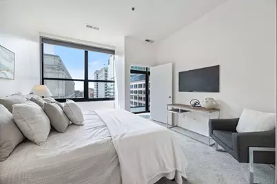130 S Canal Street #803, Chicago, IL 60606 - Photo 13