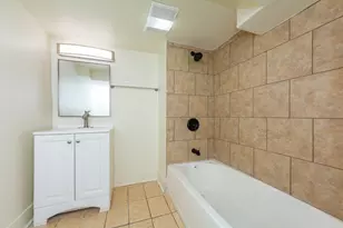56 W 76th St, Chicago, IL 60620 - Photo 31