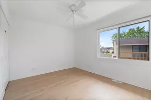 36 Constitution Ct, Vernon Hills, IL 60061 - Photo 11