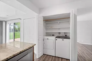 36 Constitution Ct, Vernon Hills, IL 60061 - Photo 7