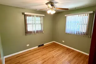 5023 W 81st St, Burbank, IL 60459 - Photo 11