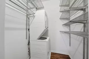 1030 W Byron St, Chicago, IL 60613 - Photo 21