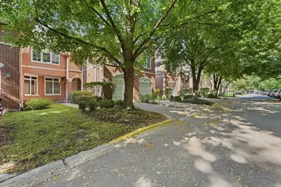 4268 W Harrington Lane, Chicago, IL 60646 - Photo 35