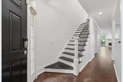 4268 W Harrington Lane, Chicago, IL 60646 - Photo 13