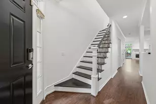 4268 W Harrington Ln, Chicago, IL 60646 - Photo 13