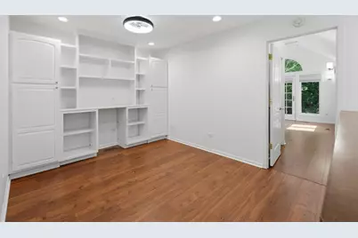 4268 W Harrington Lane, Chicago, IL 60646 - Photo 17