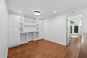 4268 W Harrington Ln, Chicago, IL 60646 - Photo 17