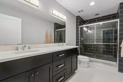 2813 S Grove Street, Chicago, IL 60608 - Photo 15