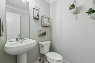 2813 S Grove St, Chicago, IL 60608 - Photo 11