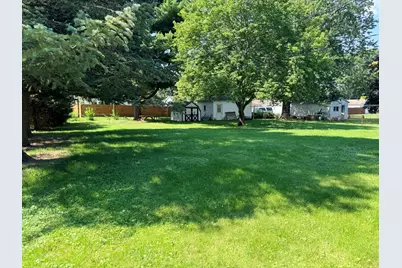 879 E Honeywell Avenue, Hoopeston, IL 60942 - Photo 3