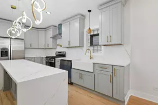 5218 W 55th St, Chicago, IL 60638 - Photo 9