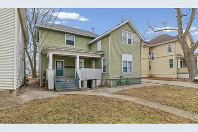 820 W Washington Street, Bloomington, IL 61701 - Photo 1
