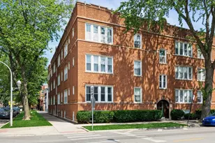 7209 N Damen Ave, Chicago, IL 60645 - Photo 1