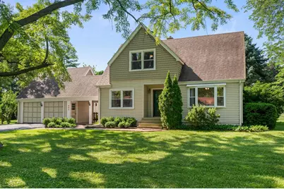 16W661 White Pine Road, Bensenville, IL 60106 - Photo 1