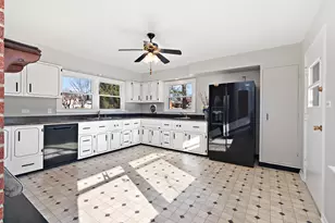 13 Riegel Oaks Ln, Homewood, IL 60430 - Photo 13