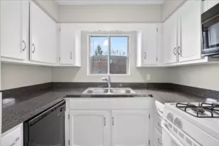 716 W 65th St, Westmont, IL 60559 - Photo 5