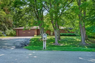 12241 Squirrel Tree Ln, Belvidere, IL 61008 - Photo 3