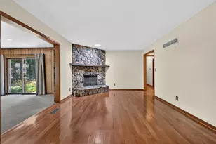 12241 Squirrel Tree Ln, Belvidere, IL 61008 - Photo 9