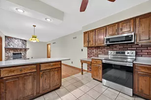 12241 Squirrel Tree Ln, Belvidere, IL 61008 - Photo 15