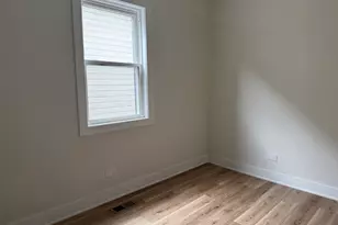 7525 S Ellis Ave, Chicago, IL 60619 - Photo 7