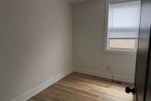7525 S Ellis Ave, Chicago, IL 60619 - Photo 5