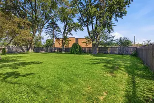 1624 W Weathersfield Way, Schaumburg, IL 60193 - Photo 33