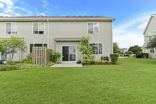 601 W Kristina Ln, Round Lake, IL 60073 - Photo 23