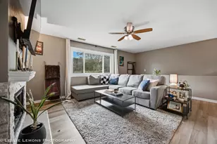 446 Valley Dr, Naperville, IL 60563 - Photo 5