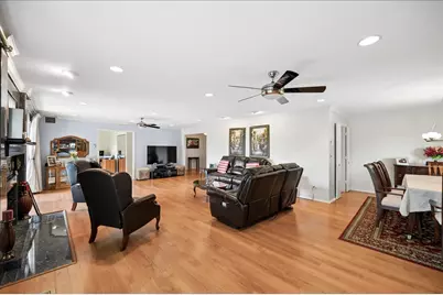 3741 Mission Hills Road #201, Northbrook, IL 60062 - Photo 7
