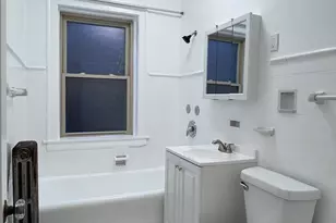 4752 N Virginia Ave, Chicago, IL 60625 - Photo 11