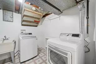 683 Sandy Ln, Des Plaines, IL 60016 - Photo 23